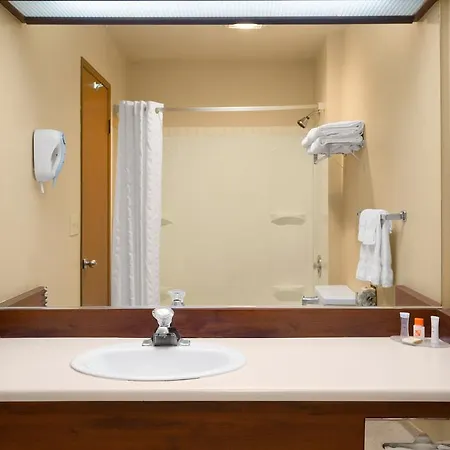 Hotel Howard Johnson By Wyndham Leavenworth Habitación foto
